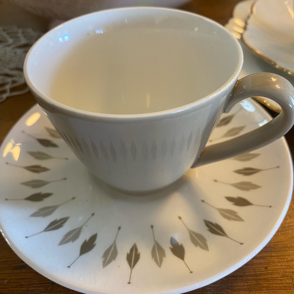 Small QUIRKY Teacup Set - Picture 1 of 3